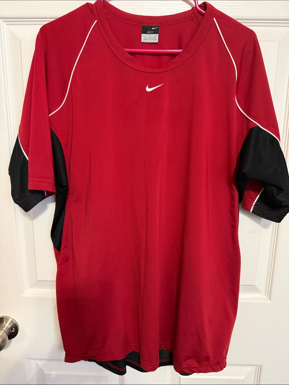Men’s Nike Red Short Sleeve Athletic Tee with Black Accents